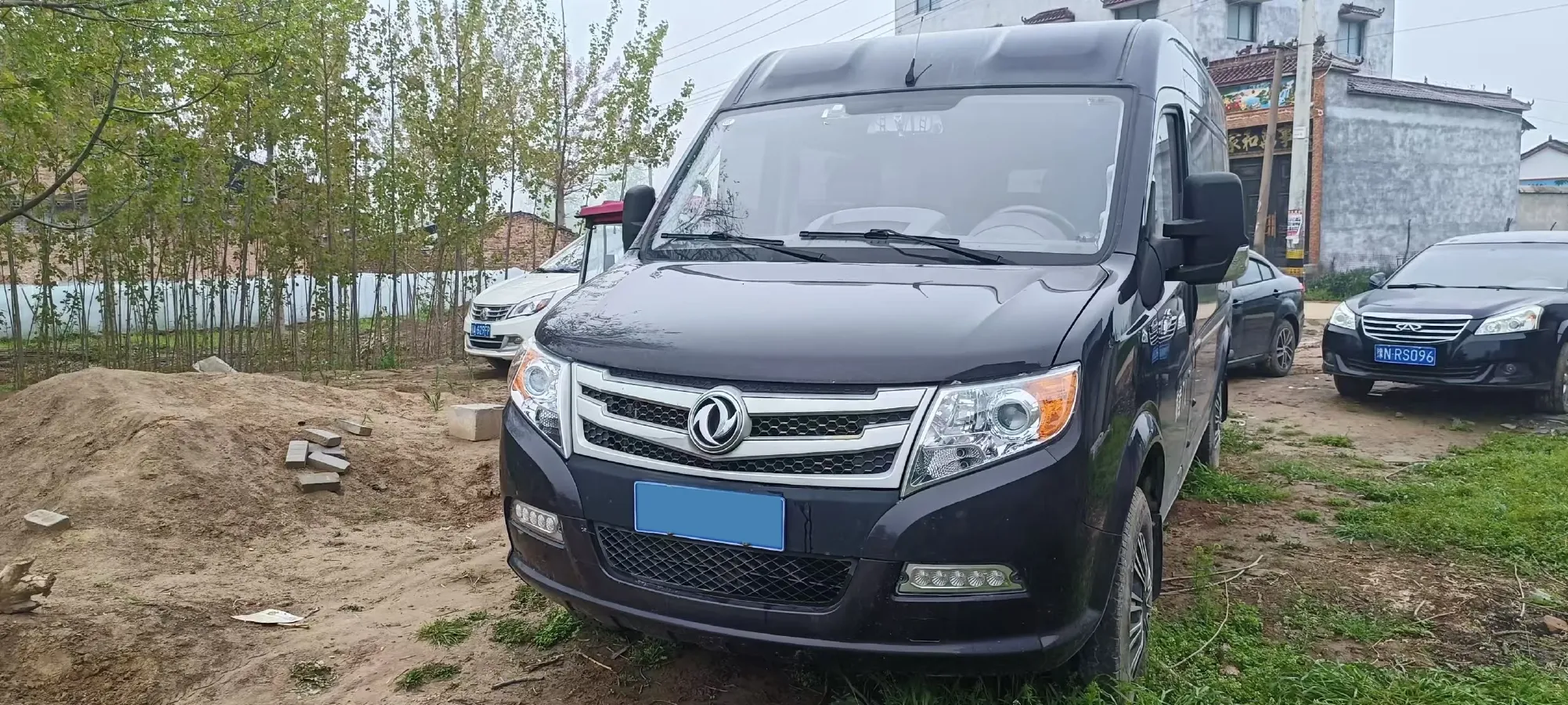 2021 DongFeng DFAC YuFeng 2.3T 136HP L4 6MT,autocango,china used car exporter,china ev exporter,chinese used car exporter,chinese used ev exporter