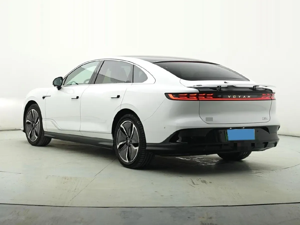 2023 Voyah ZhuiGuang BEV 82.11KWH,autocango,china used car exporter,china ev exporter,chinese used car exporter,chinese used ev exporter