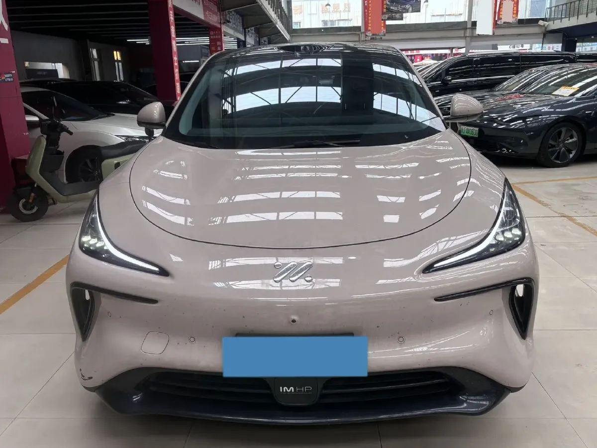 2023 IM LS6 BEV 71KWH,autocango,china used car exporter,china ev exporter,chinese used car exporter,chinese used ev exporter