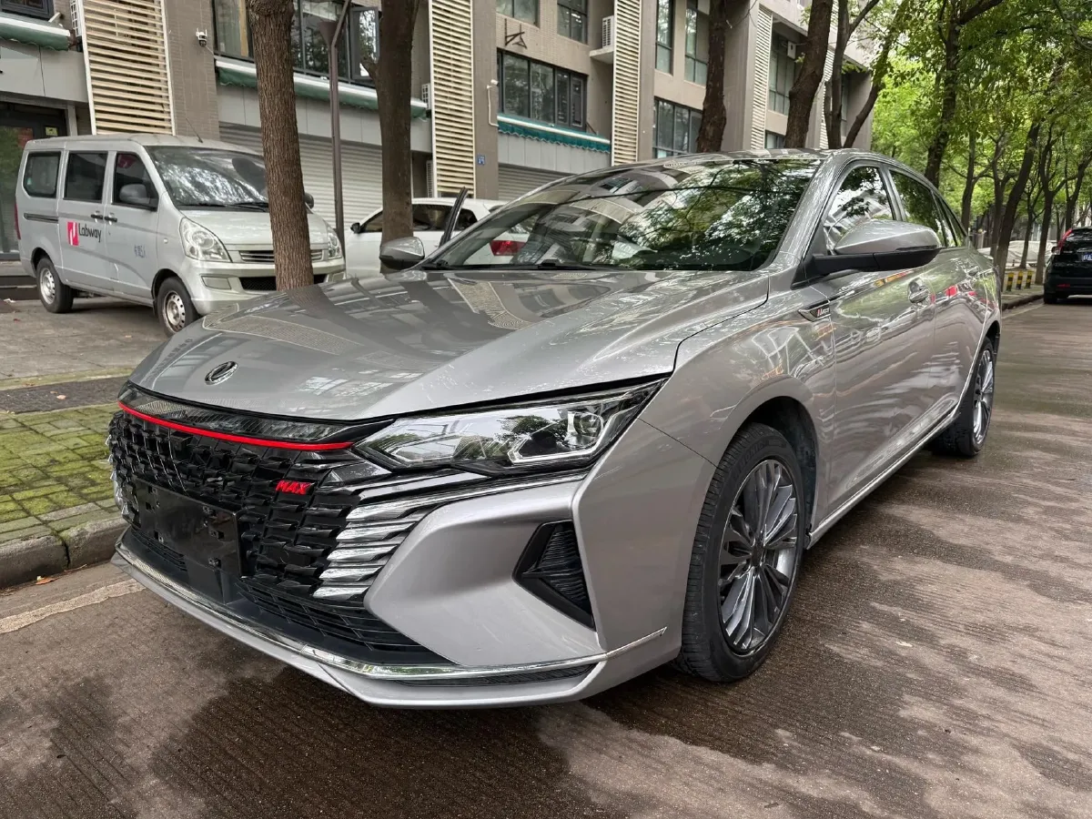 2021 DongFeng Aeolus YiXuan MAX 1.5T 190HP L4 7DCT,autocango,china used car exporter,china ev exporter,chinese used car exporter,chinese used ev exporter