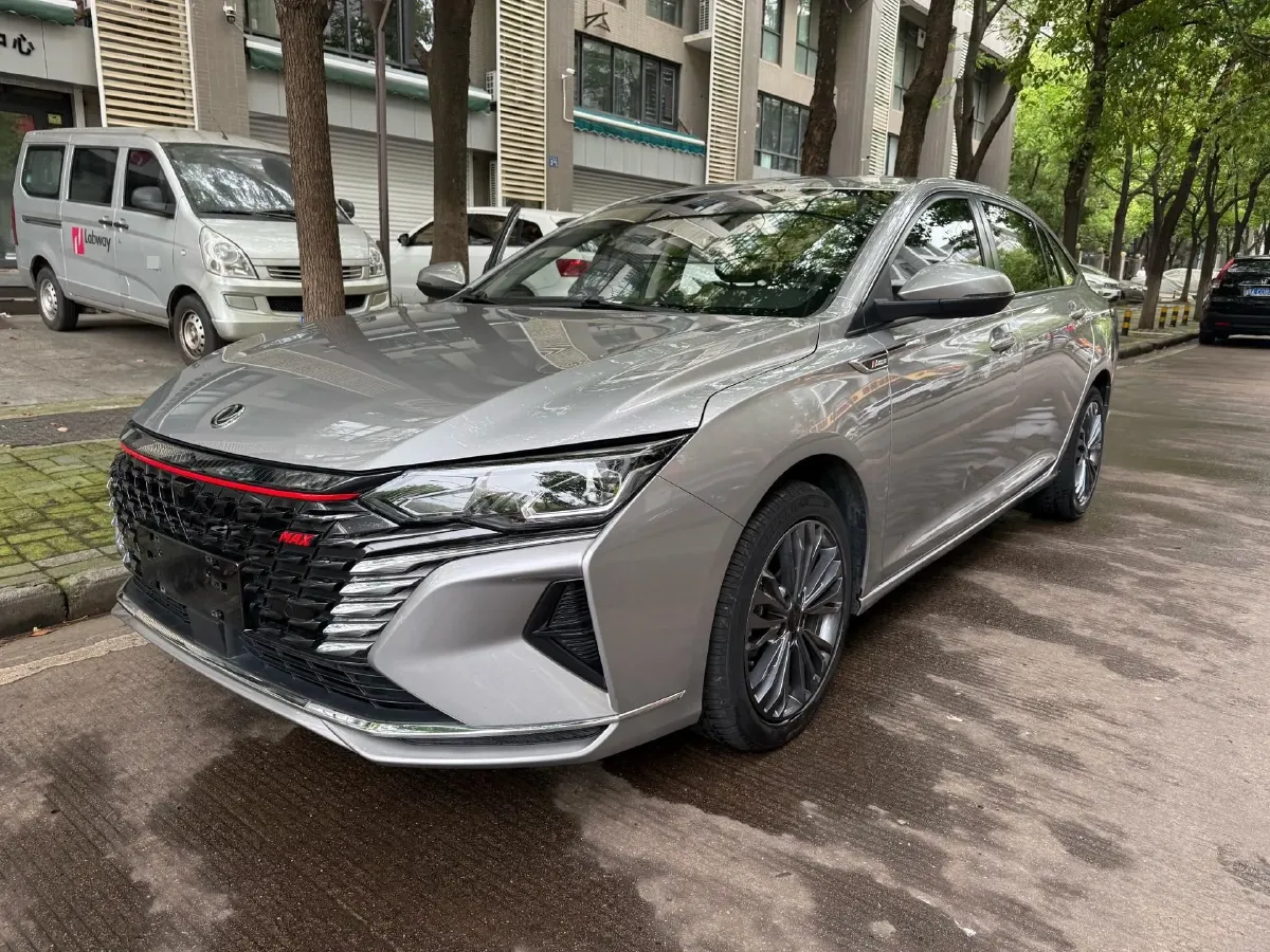 2021 DongFeng Aeolus YiXuan MAX 1.5T 190HP L4 7DCT,autocango,china used car exporter,china ev exporter,chinese used car exporter,chinese used ev exporter