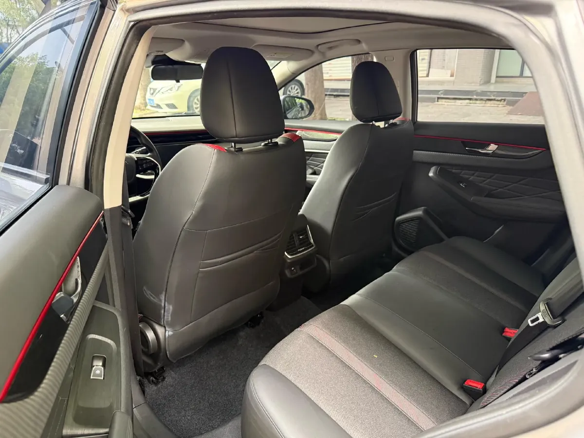 2021 DongFeng Aeolus YiXuan MAX 1.5T 190HP L4 7DCT,autocango,china used car exporter,china ev exporter,chinese used car exporter,chinese used ev exporter
