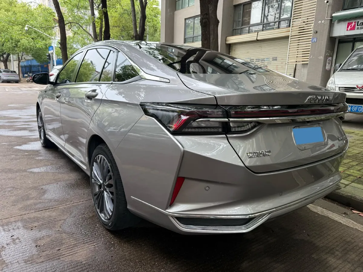 2021 DongFeng Aeolus YiXuan MAX 1.5T 190HP L4 7DCT,autocango,china used car exporter,china ev exporter,chinese used car exporter,chinese used ev exporter