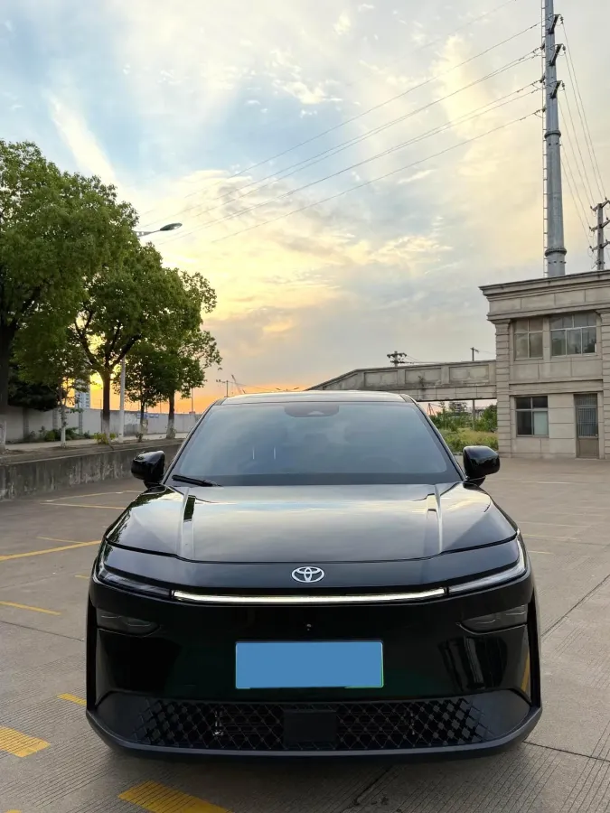 2025 Toyota BZ3X BEV 58.37KWH,autocango,china used car exporter,china ev exporter,chinese used car exporter,chinese used ev exporter