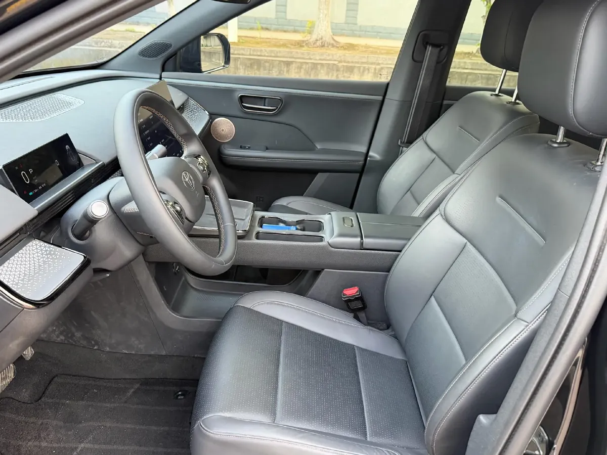 2025 Toyota BZ3X BEV 58.37KWH,autocango,china used car exporter,china ev exporter,chinese used car exporter,chinese used ev exporter