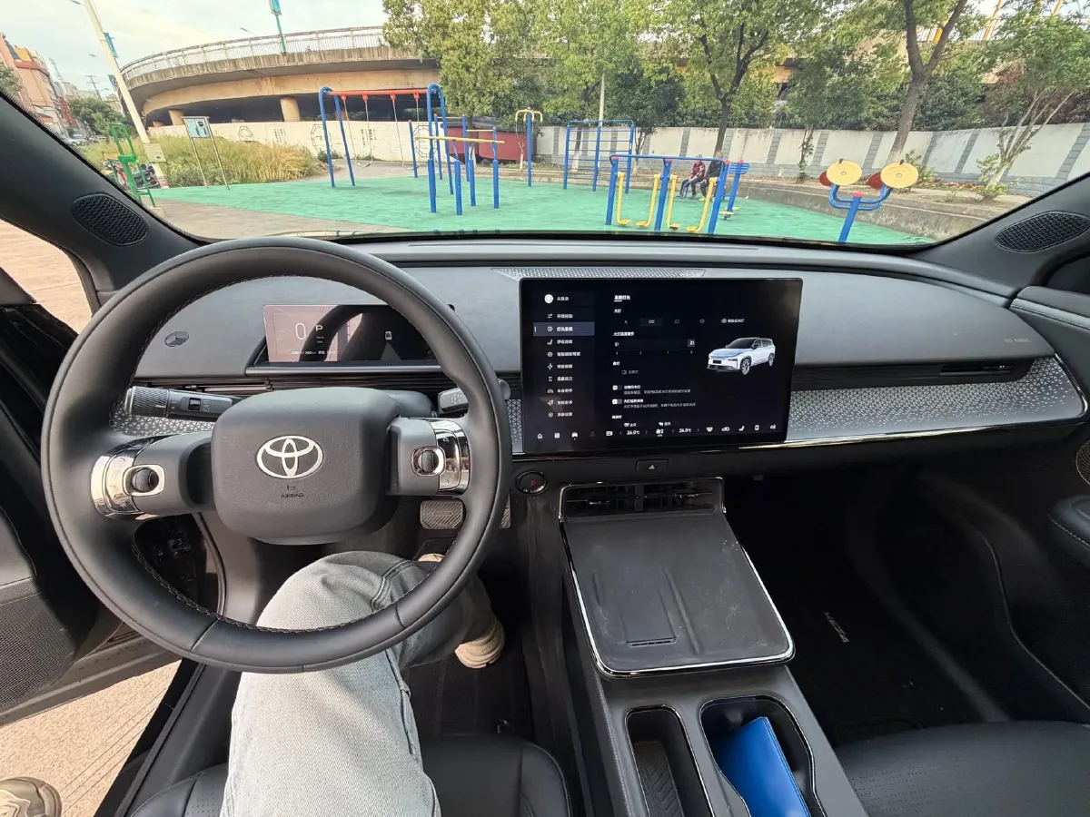 2025 Toyota BZ3X BEV 58.37KWH,autocango,china used car exporter,china ev exporter,chinese used car exporter,chinese used ev exporter