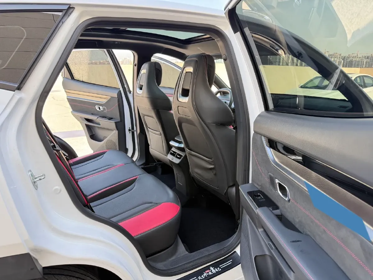 2022 Jetour DASHING 1.6T 197HP L4 7DCT,autocango,china used car exporter,china ev exporter,chinese used car exporter,chinese used ev exporter