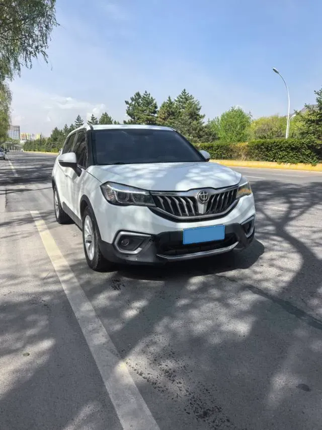 2017 Brilliance Auto V3 1.5L 112HP L4 5AT,autocango,china used car exporter,china ev exporter,chinese used car exporter,chinese used ev exporter