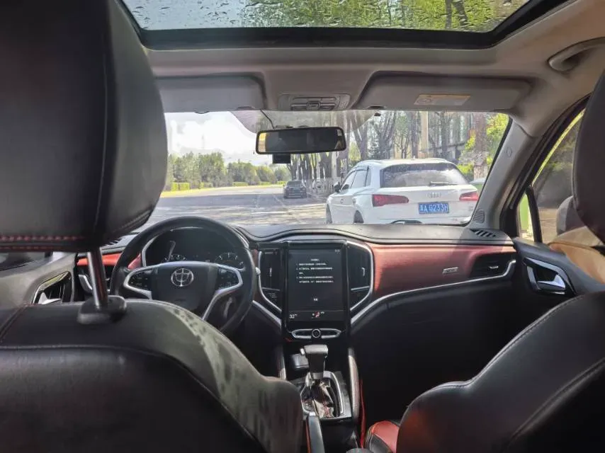 2017 Brilliance Auto V3 1.5L 112HP L4 5AT,autocango,china used car exporter,china ev exporter,chinese used car exporter,chinese used ev exporter