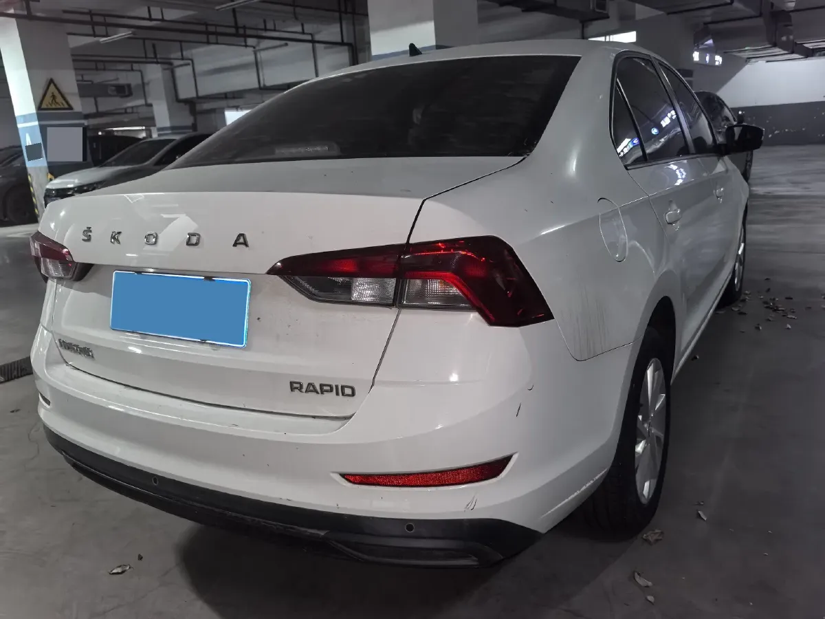 2020 DongFeng Aeolus YiXuan 1.5T 150HP L4 6DCT,autocango,china used car exporter,china ev exporter,chinese used car exporter,chinese used ev exporter