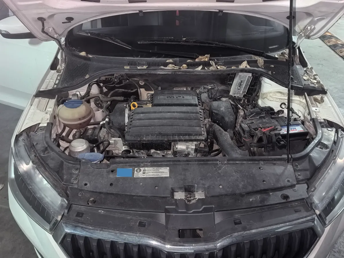 2020 DongFeng Aeolus YiXuan 1.5T 150HP L4 6DCT,autocango,china used car exporter,china ev exporter,chinese used car exporter,chinese used ev exporter