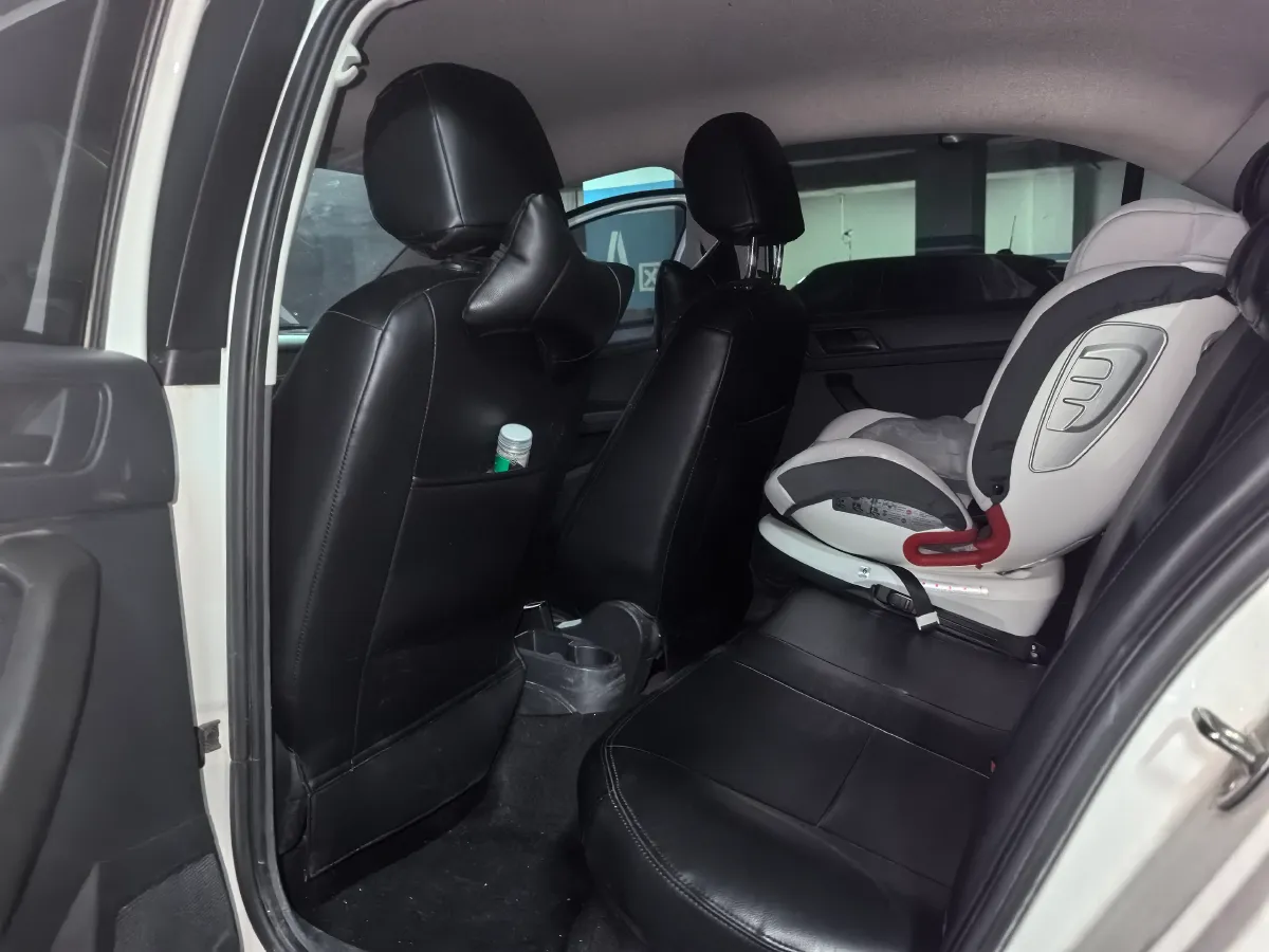 2020 DongFeng Aeolus YiXuan 1.5T 150HP L4 6DCT,autocango,china used car exporter,china ev exporter,chinese used car exporter,chinese used ev exporter