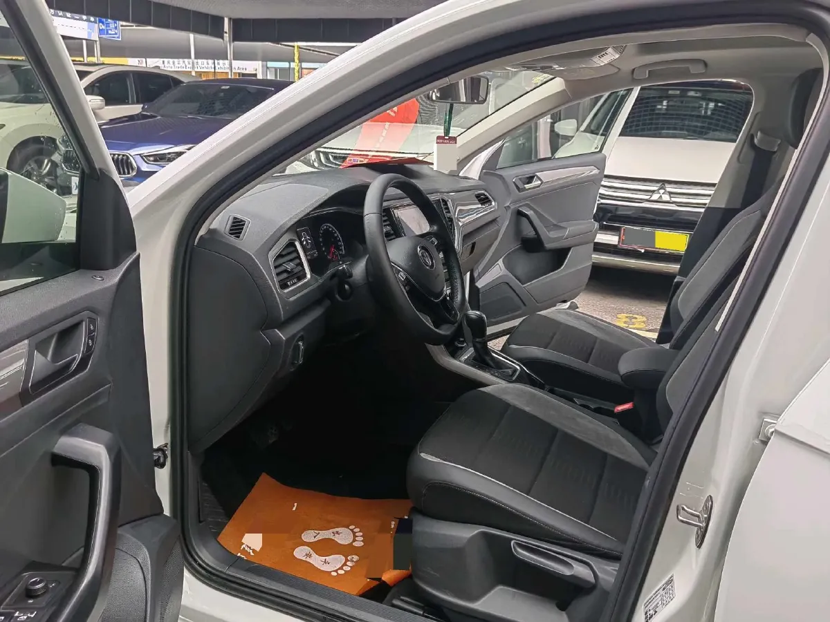 2018 Borgward BX7 2.0T 224HP L4 6AT,autocango,china used car exporter,china ev exporter,chinese used car exporter,chinese used ev exporter