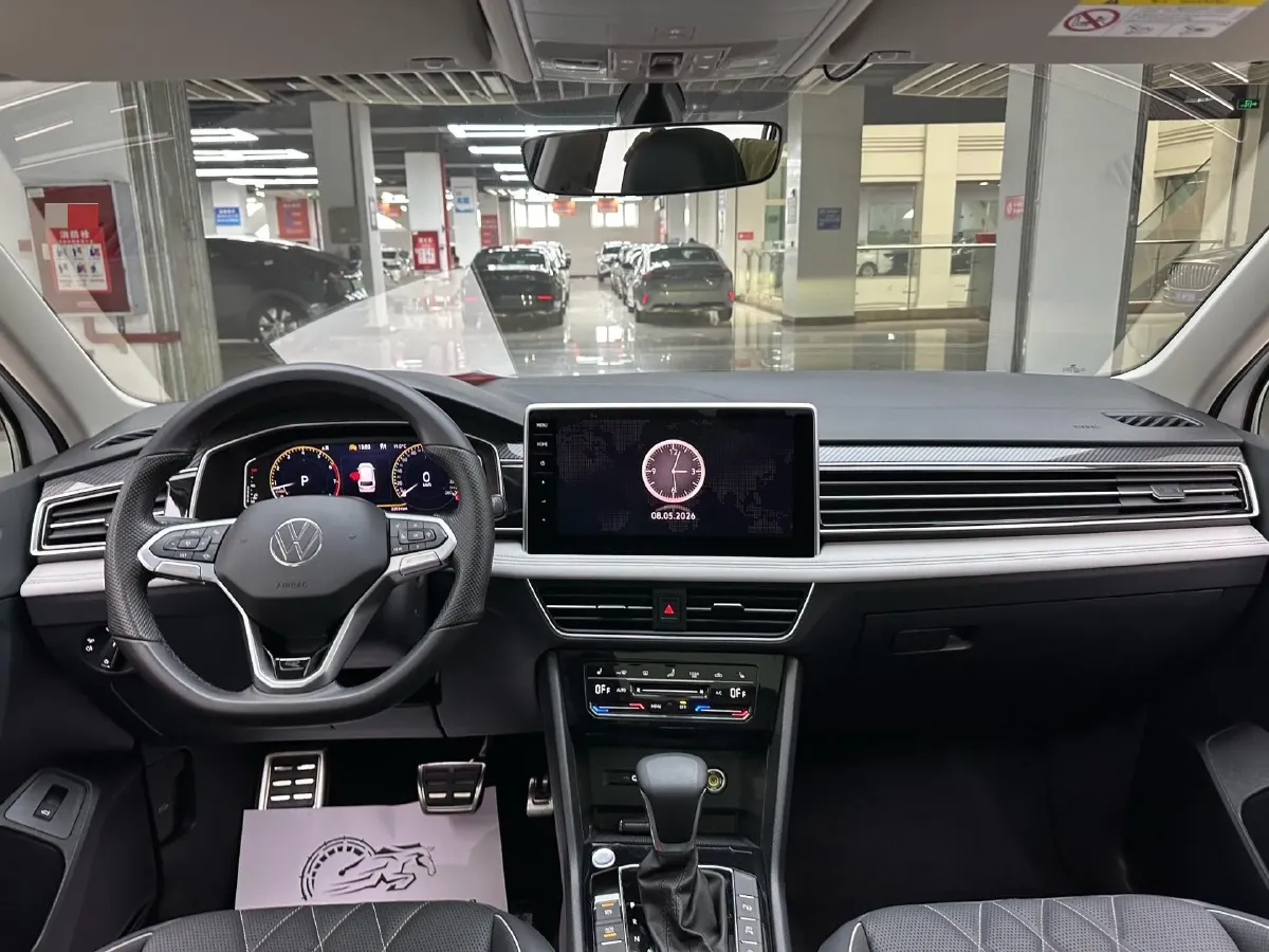 2024 Volkswagen Tiguan L 2.0T 220HP L4 7DCT,autocango,china used car exporter,china ev exporter,chinese used car exporter,chinese used ev exporter