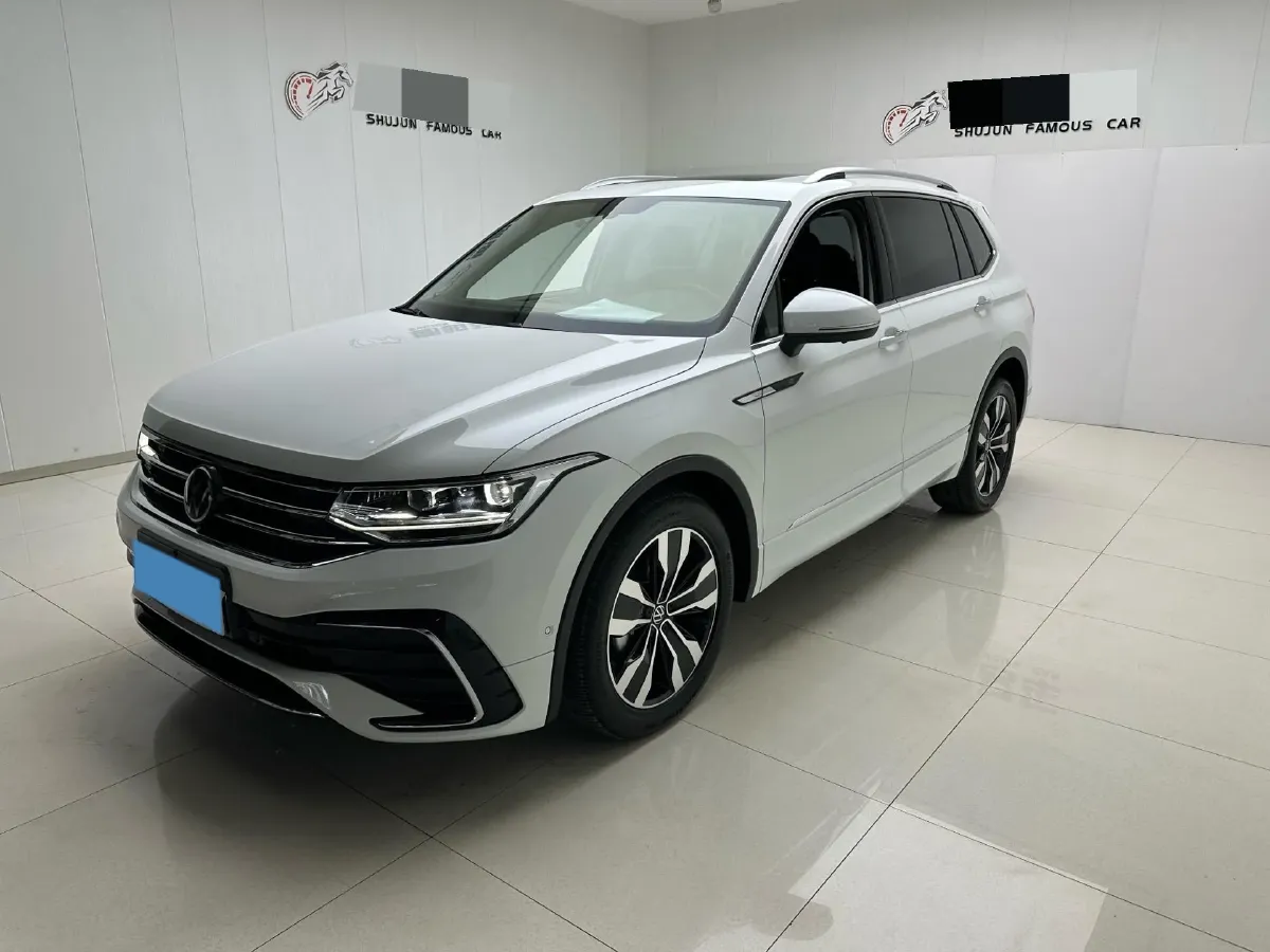 2024 Volkswagen Tiguan L 2.0T 220HP L4 7DCT,autocango,china used car exporter,china ev exporter,chinese used car exporter,chinese used ev exporter