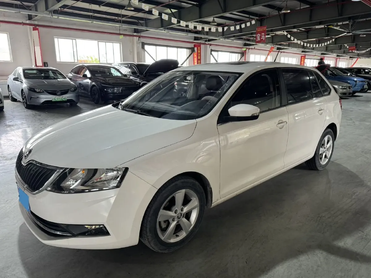 2019 Skoda Rapid Spaceback 1.5L 110HP L4 6AT,autocango,china used car exporter,china ev exporter,chinese used car exporter,chinese used ev exporter