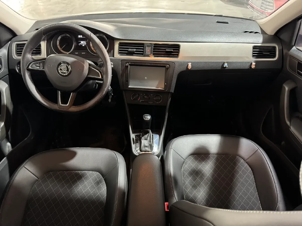 2019 Skoda Rapid Spaceback 1.5L 110HP L4 6AT,autocango,china used car exporter,china ev exporter,chinese used car exporter,chinese used ev exporter