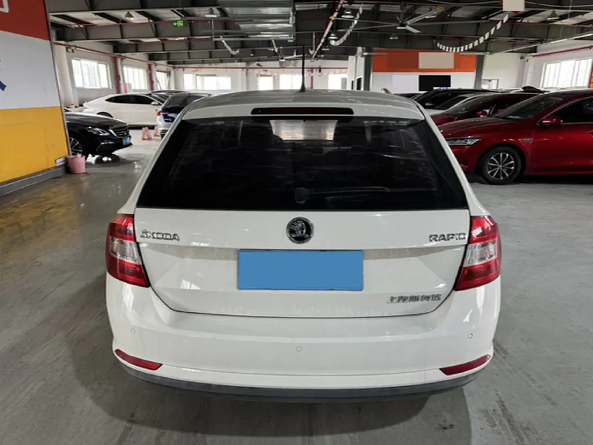 2019 Skoda Rapid Spaceback 1.5L 110HP L4 6AT,autocango,china used car exporter,china ev exporter,chinese used car exporter,chinese used ev exporter