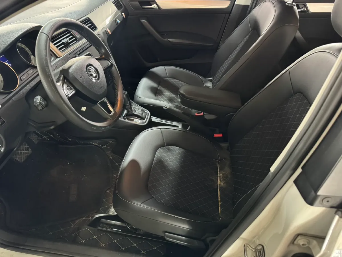2019 Skoda Rapid Spaceback 1.5L 110HP L4 6AT,autocango,china used car exporter,china ev exporter,chinese used car exporter,chinese used ev exporter