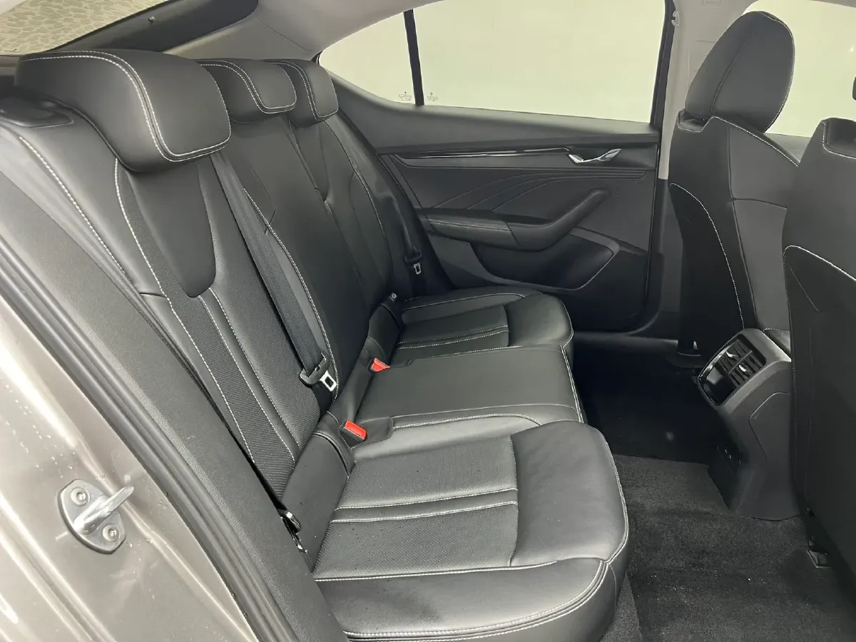 2021 Skoda Octavia 1.4T 150HP L4 7DCT,autocango,china used car exporter,china ev exporter,chinese used car exporter,chinese used ev exporter