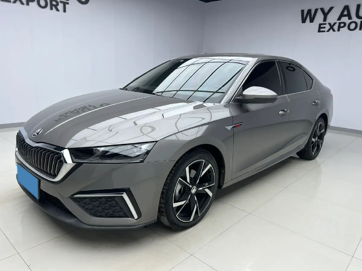 2021 Skoda Octavia 1.4T 150HP L4 7DCT,autocango,china used car exporter,china ev exporter,chinese used car exporter,chinese used ev exporter