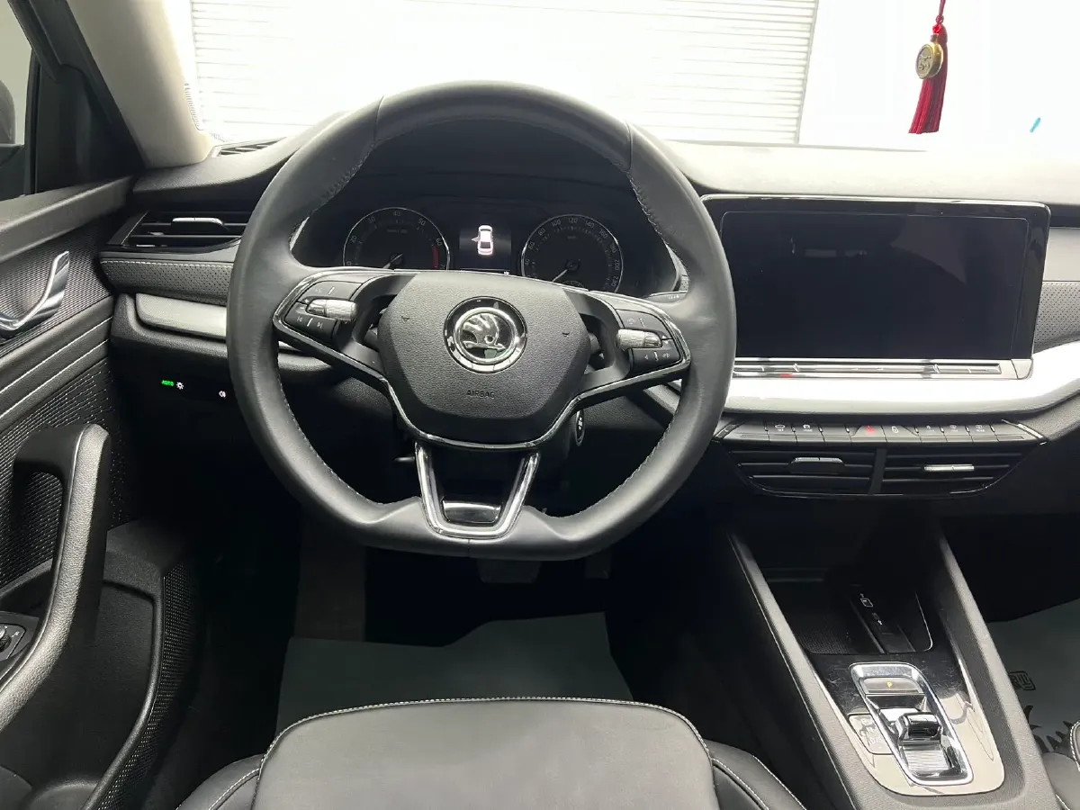 2021 Skoda Octavia 1.4T 150HP L4 7DCT,autocango,china used car exporter,china ev exporter,chinese used car exporter,chinese used ev exporter