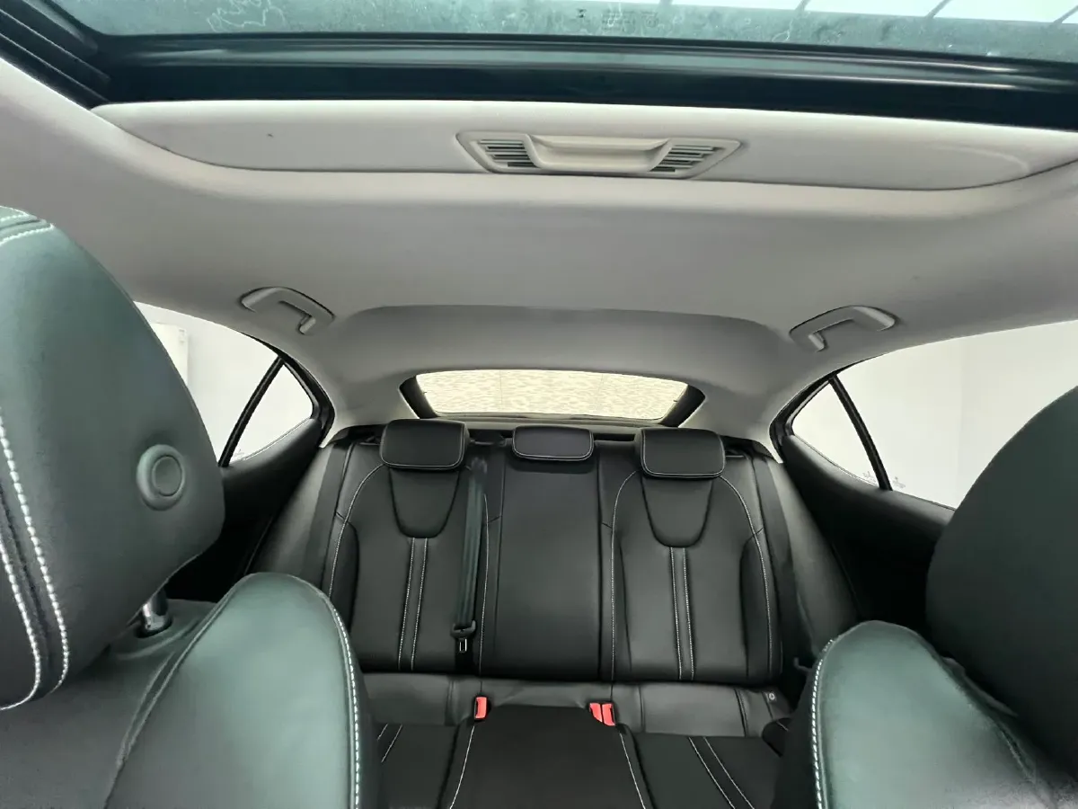2021 Skoda Octavia 1.4T 150HP L4 7DCT,autocango,china used car exporter,china ev exporter,chinese used car exporter,chinese used ev exporter