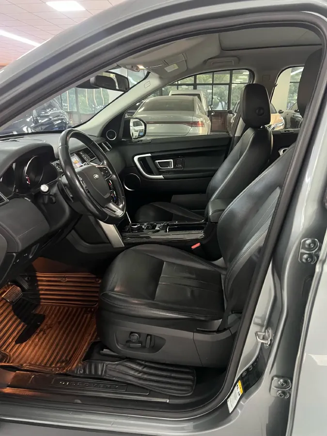 2018 Land Rover Discovery Sport 2.0T 241HP L4 9AT,autocango,china used car exporter,china ev exporter,chinese used car exporter,chinese used ev exporter