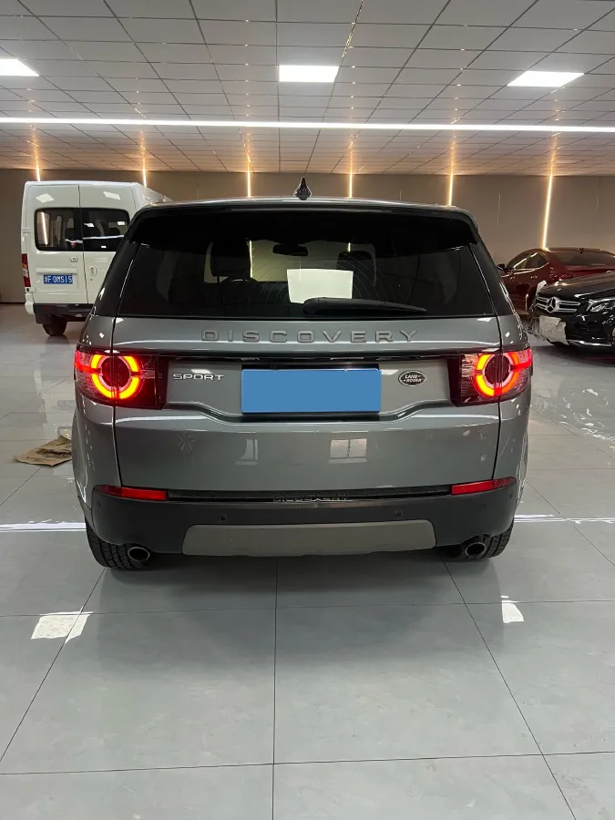 2018 Land Rover Discovery Sport 2.0T 241HP L4 9AT,autocango,china used car exporter,china ev exporter,chinese used car exporter,chinese used ev exporter