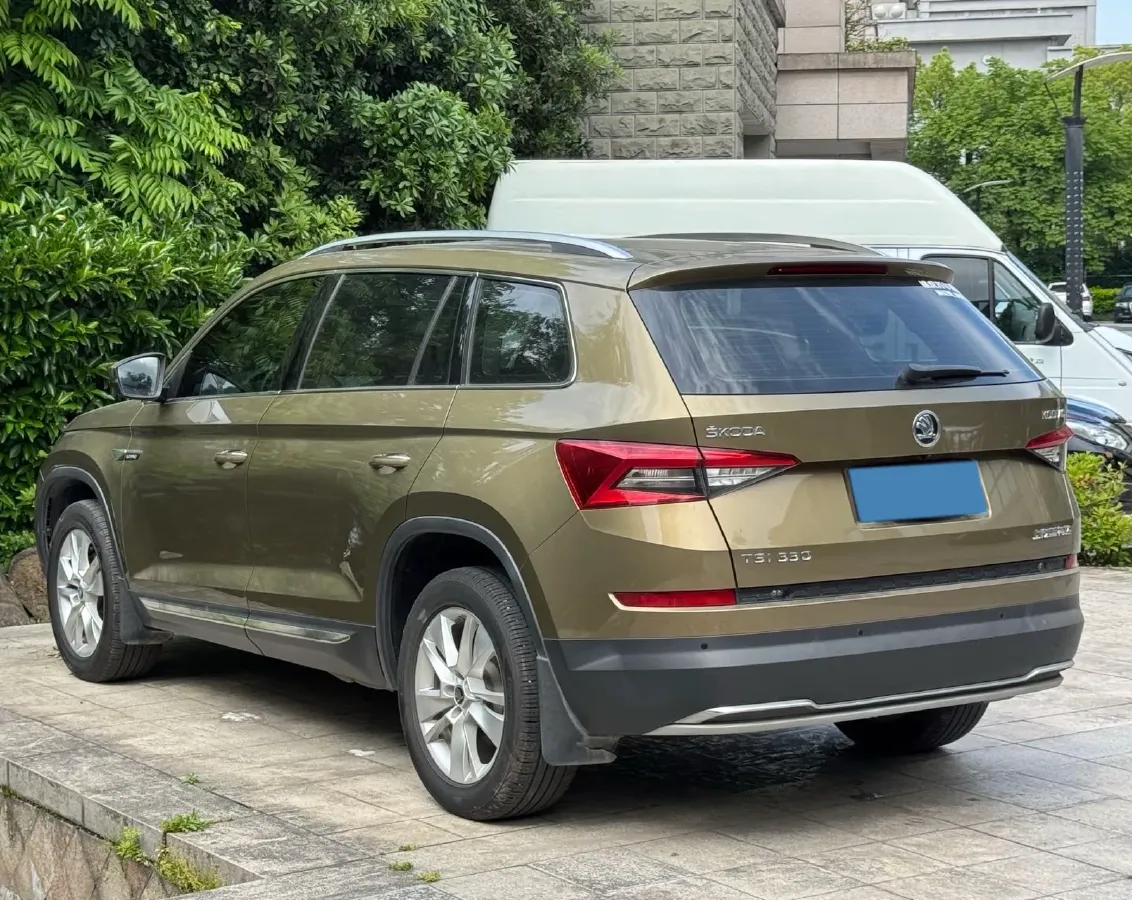 2018 Skoda Kodiak 2.0T 186HP L4 7DCT,autocango,china used car exporter,china ev exporter,chinese used car exporter,chinese used ev exporter