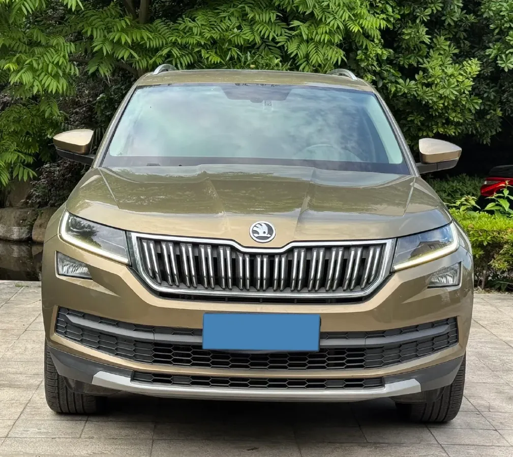2018 Skoda Kodiak 2.0T 186HP L4 7DCT,autocango,china used car exporter,china ev exporter,chinese used car exporter,chinese used ev exporter