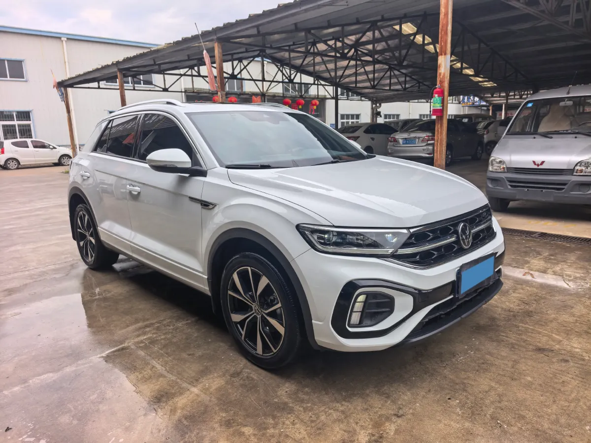 2024 Volkswagen T-Roc 1.5T 160HP L4 7DCT,autocango,china used car exporter,china ev exporter,chinese used car exporter,chinese used ev exporter