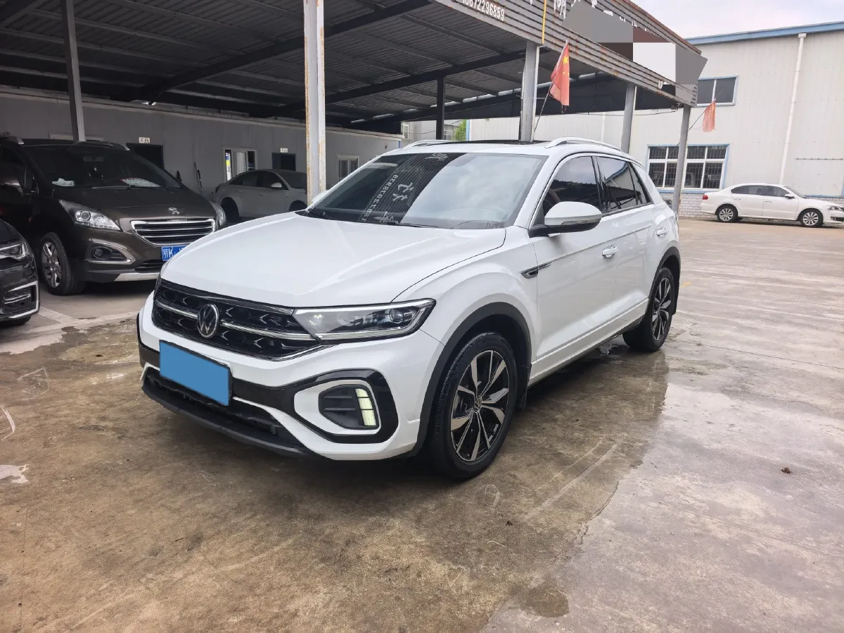 2024 Volkswagen T-Roc 1.5T 160HP L4 7DCT,autocango,china used car exporter,china ev exporter,chinese used car exporter,chinese used ev exporter