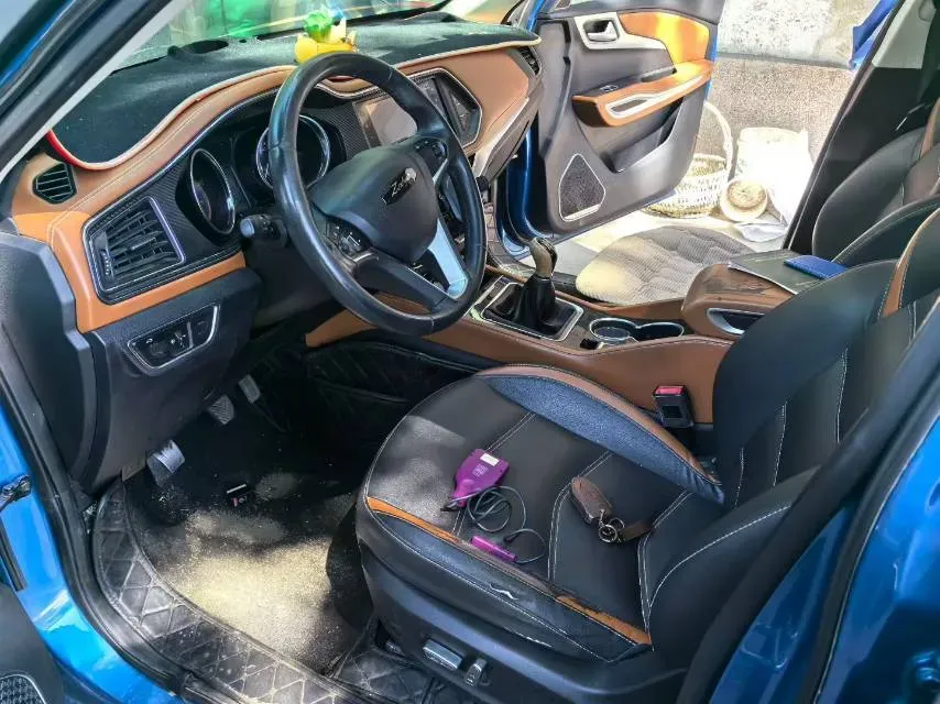2017 Zotye T300 1.5L 112HP L4 5MT,autocango,china used car exporter,china ev exporter,chinese used car exporter,chinese used ev exporter
