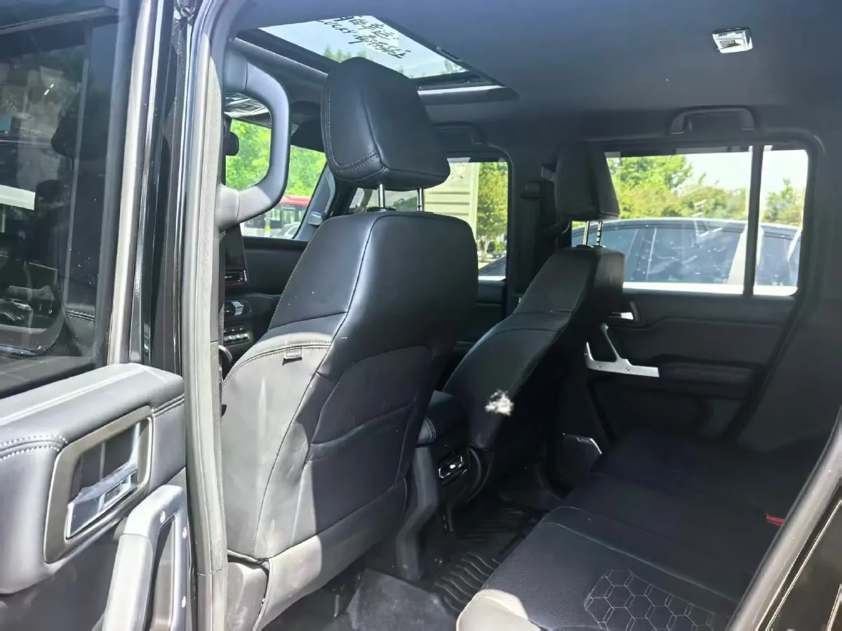 2024 212 212 T01 2.0T 252HP L4 8AT,autocango,china used car exporter,china ev exporter,chinese used car exporter,chinese used ev exporter