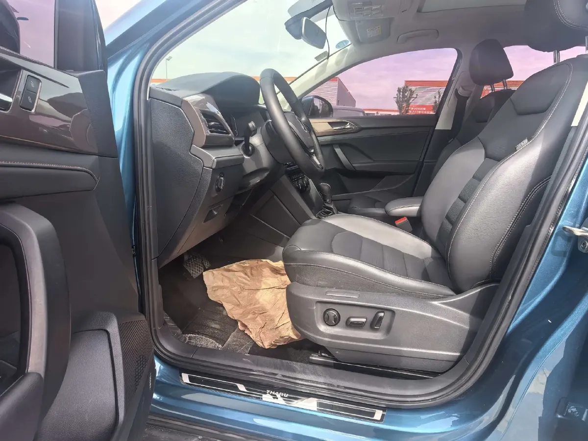 2019 Jeep Compass 1.3T 173HP L4 9AT,autocango,china used car exporter,china ev exporter,chinese used car exporter,chinese used ev exporter