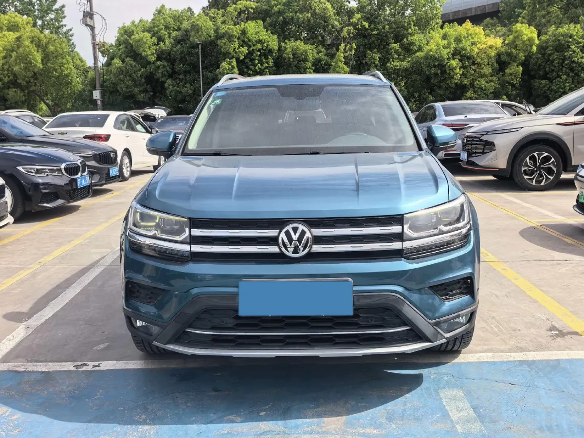 2019 Jeep Compass 1.3T 173HP L4 9AT,autocango,china used car exporter,china ev exporter,chinese used car exporter,chinese used ev exporter