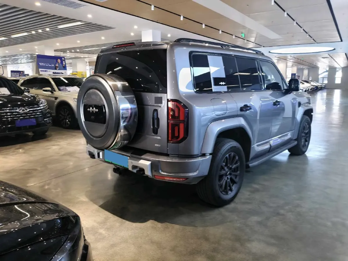 2025 FangChengBao Bao 5 1.5T 194HP L4 E-CVT PHEV 31.8KWH,autocango,china used car exporter,china ev exporter,chinese used car exporter,chinese used ev exporter