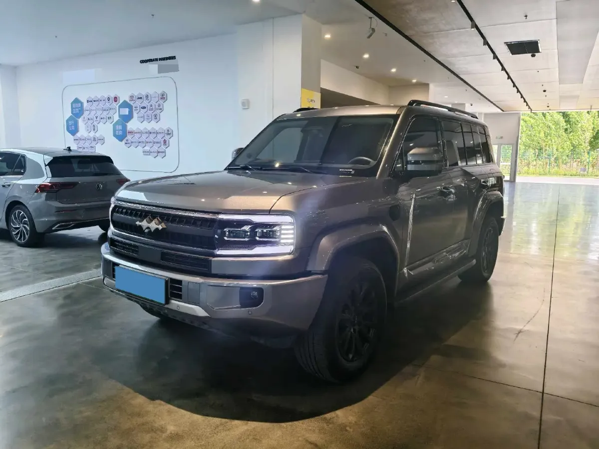 2025 FangChengBao Bao 5 1.5T 194HP L4 E-CVT PHEV 31.8KWH,autocango,china used car exporter,china ev exporter,chinese used car exporter,chinese used ev exporter