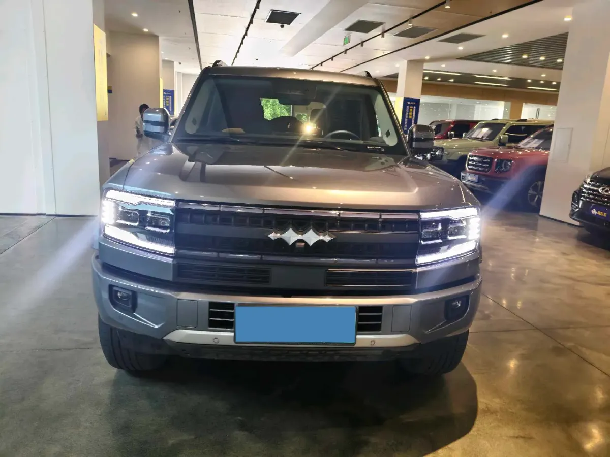 2025 FangChengBao Bao 5 1.5T 194HP L4 E-CVT PHEV 31.8KWH,autocango,china used car exporter,china ev exporter,chinese used car exporter,chinese used ev exporter