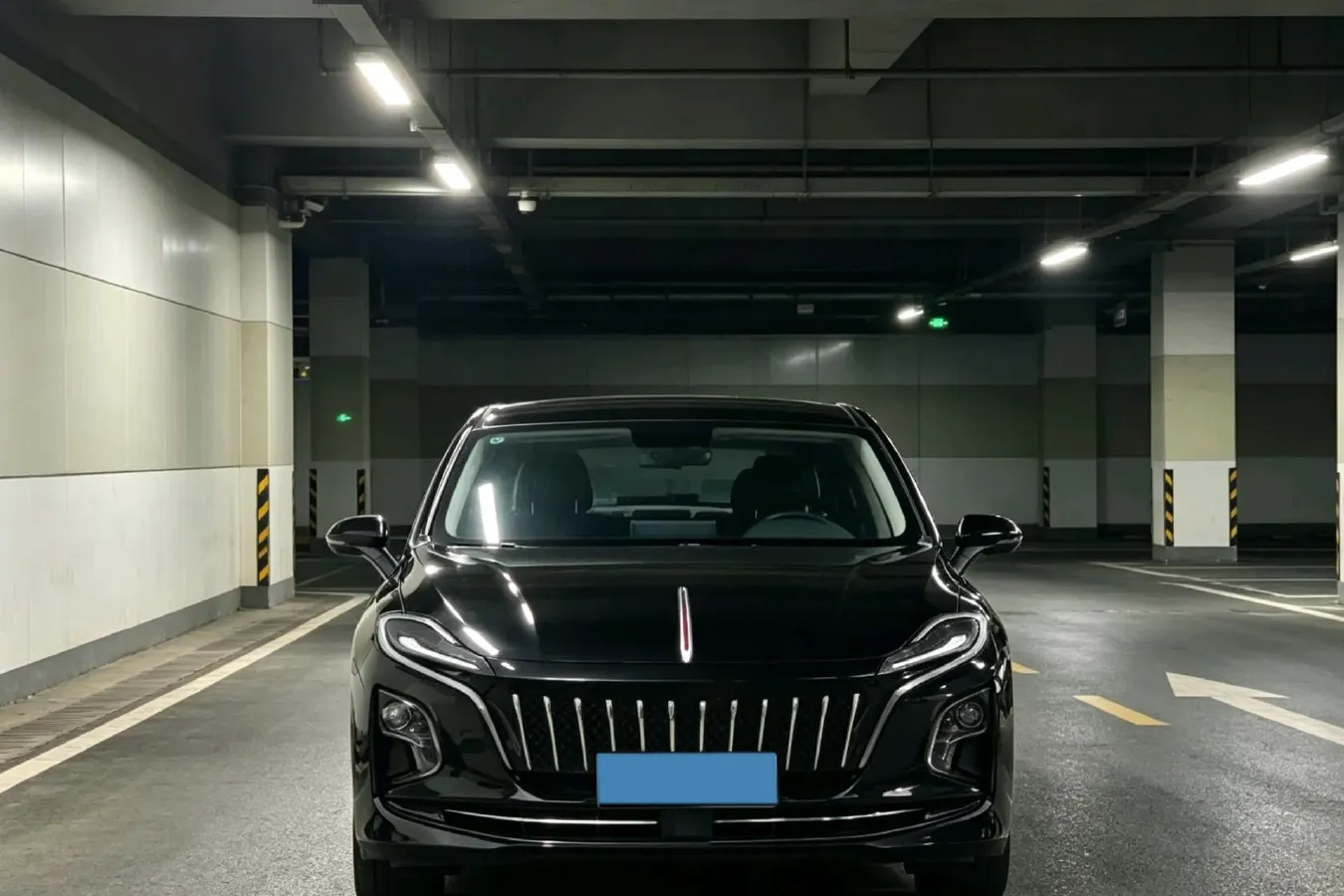 2022 HongQi E-QM5 BEV 54KWH,autocango,china used car exporter,china ev exporter,chinese used car exporter,chinese used ev exporter