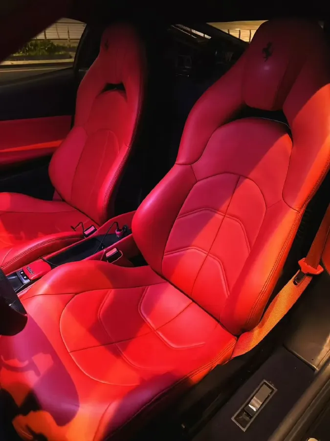 2015 Ferrari 488 3.9T 670HP V8 7DCT,autocango,china used car exporter,china ev exporter,chinese used car exporter,chinese used ev exporter