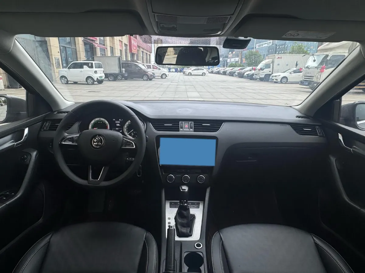2021 Skoda Octavia 1.5L 113HP L4 6AT,autocango,china used car exporter,china ev exporter,chinese used car exporter,chinese used ev exporter