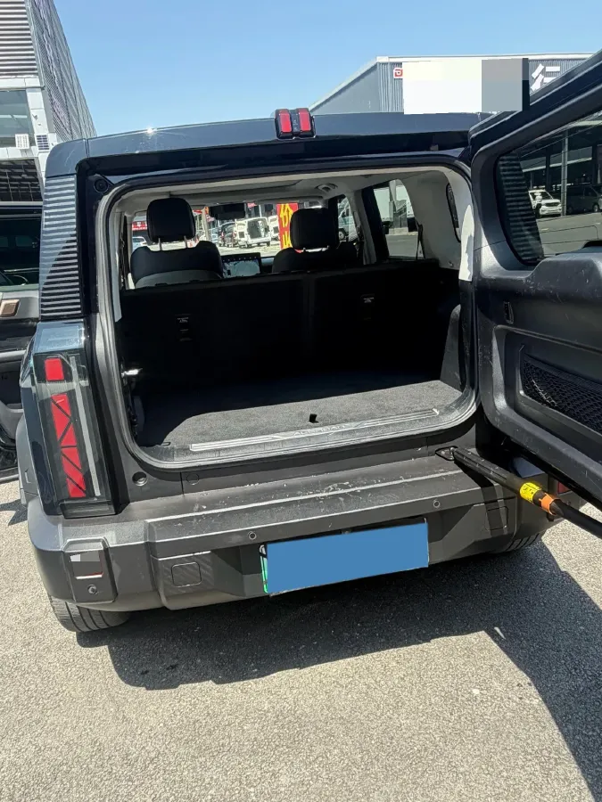 2024 Dongfeng RuiQi 7 2.0T 228HP L4 8AT,autocango,china used car exporter,china ev exporter,chinese used car exporter,chinese used ev exporter