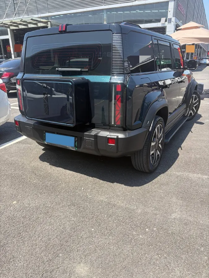 2024 Dongfeng RuiQi 7 2.0T 228HP L4 8AT,autocango,china used car exporter,china ev exporter,chinese used car exporter,chinese used ev exporter