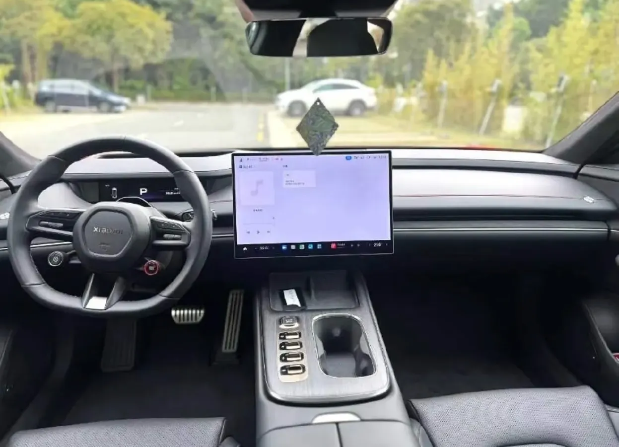 2024 MI SU7 BEV 101KWH,autocango,china used car exporter,china ev exporter,chinese used car exporter,chinese used ev exporter