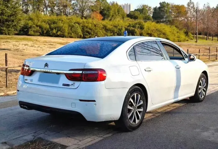 2017 Citroen C6 1.8T 204HP L4 6AT,autocango,china used car exporter,china ev exporter,chinese used car exporter,chinese used ev exporter