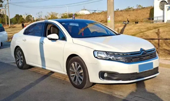 2017 Citroen C6 1.8T 204HP L4 6AT,autocango,china used car exporter,china ev exporter,chinese used car exporter,chinese used ev exporter