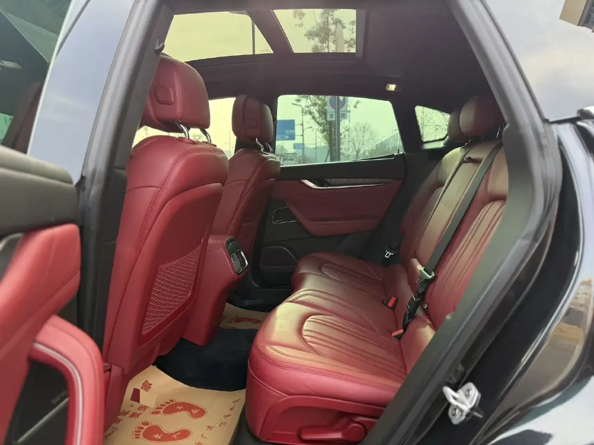 2019 Maserati Levante 3.0T 350HP V6 8AT,autocango,china used car exporter,china ev exporter,chinese used car exporter,chinese used ev exporter