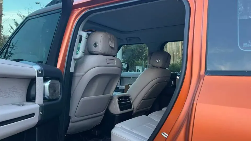 2025 Jetour Zongheng G700 2.0T 211HP L4 2DHT PHEV,autocango,china used car exporter,china ev exporter,chinese used car exporter,chinese used ev exporter